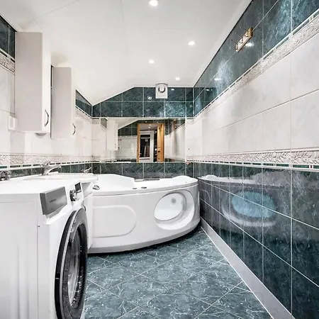 Large Single-family - In *